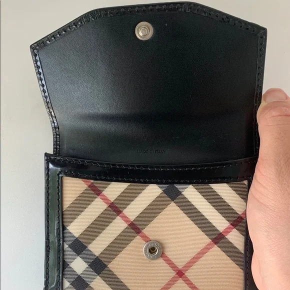 Burberry Fabulous Nova Check Bi-fold Wallet - Picture 4 of 9